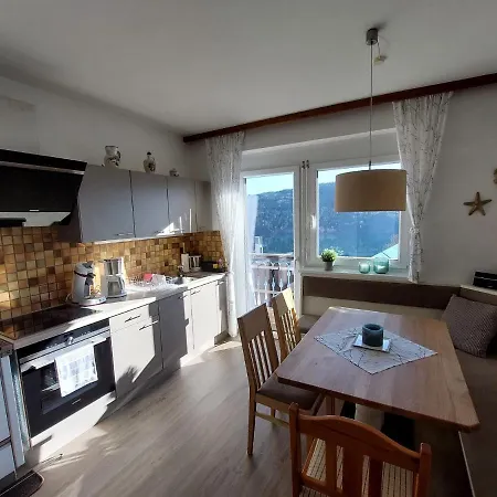 Haus Lägenhet *